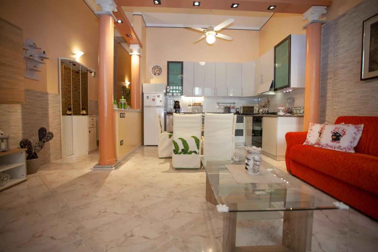 Casa Rosamaria Leilighet Giardini Naxos Eksteriør bilde